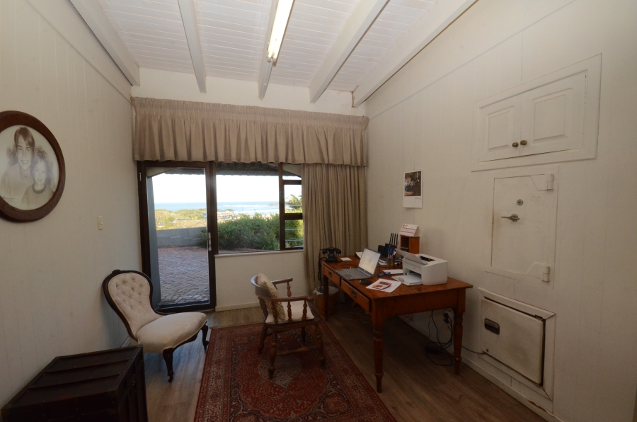 5 Bedroom Property for Sale in Blue Bend Eastern Cape